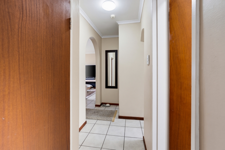 2 Bedroom Property for Sale in Edgemead Western Cape